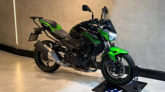 KAWASAKI Z400 